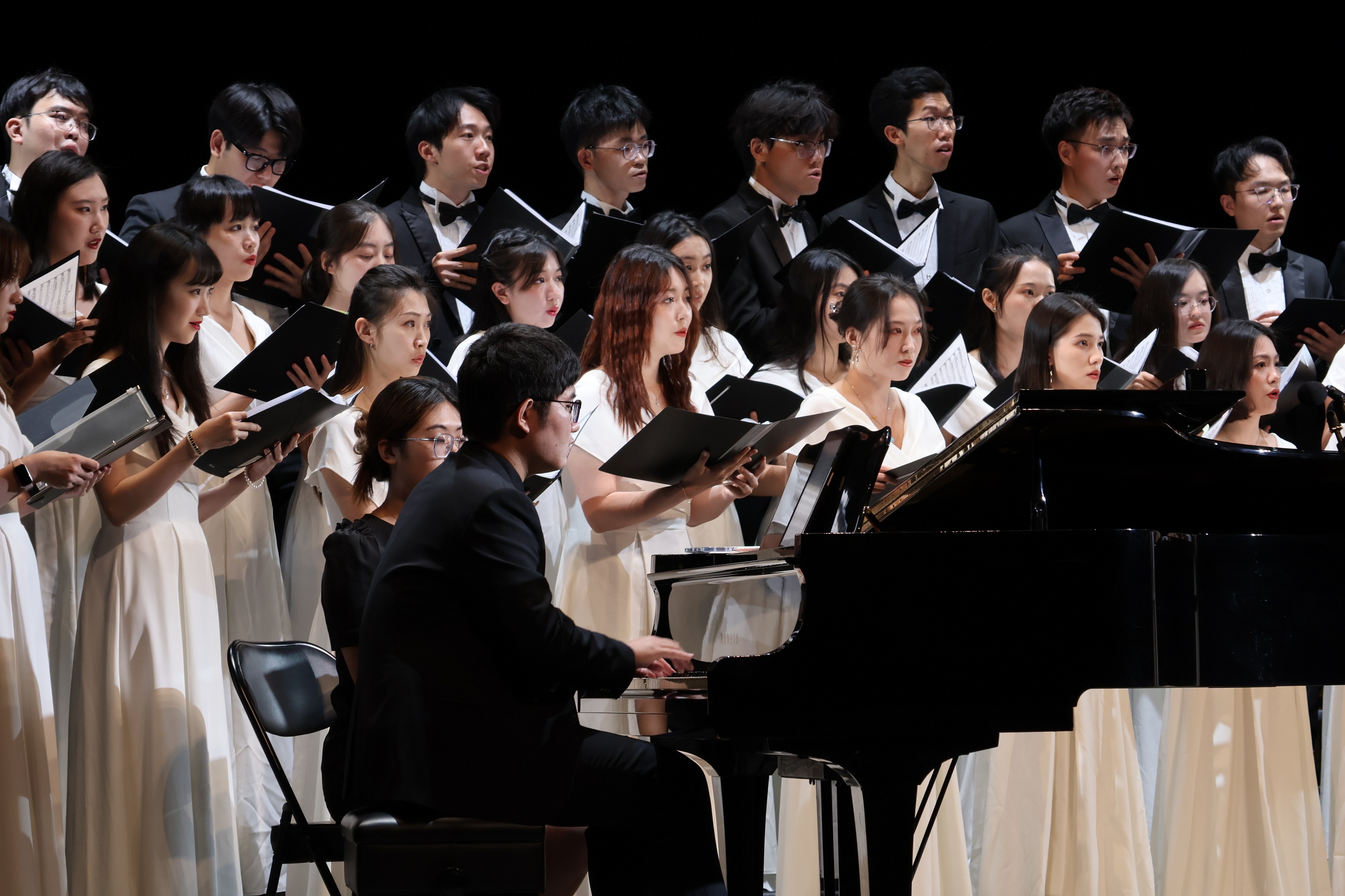 aaff3757b8064b089ffd41587dab9501.jpg 19周年专场演出-2.jpg