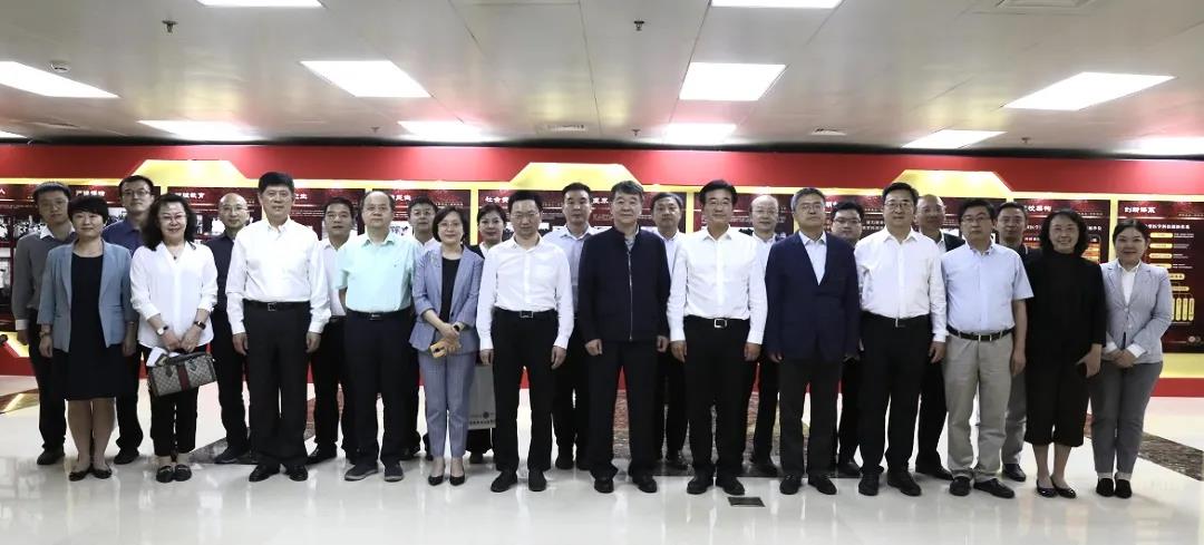 9c226d76c63d4b3dba445d320f4af34f.jpg a4.jpg