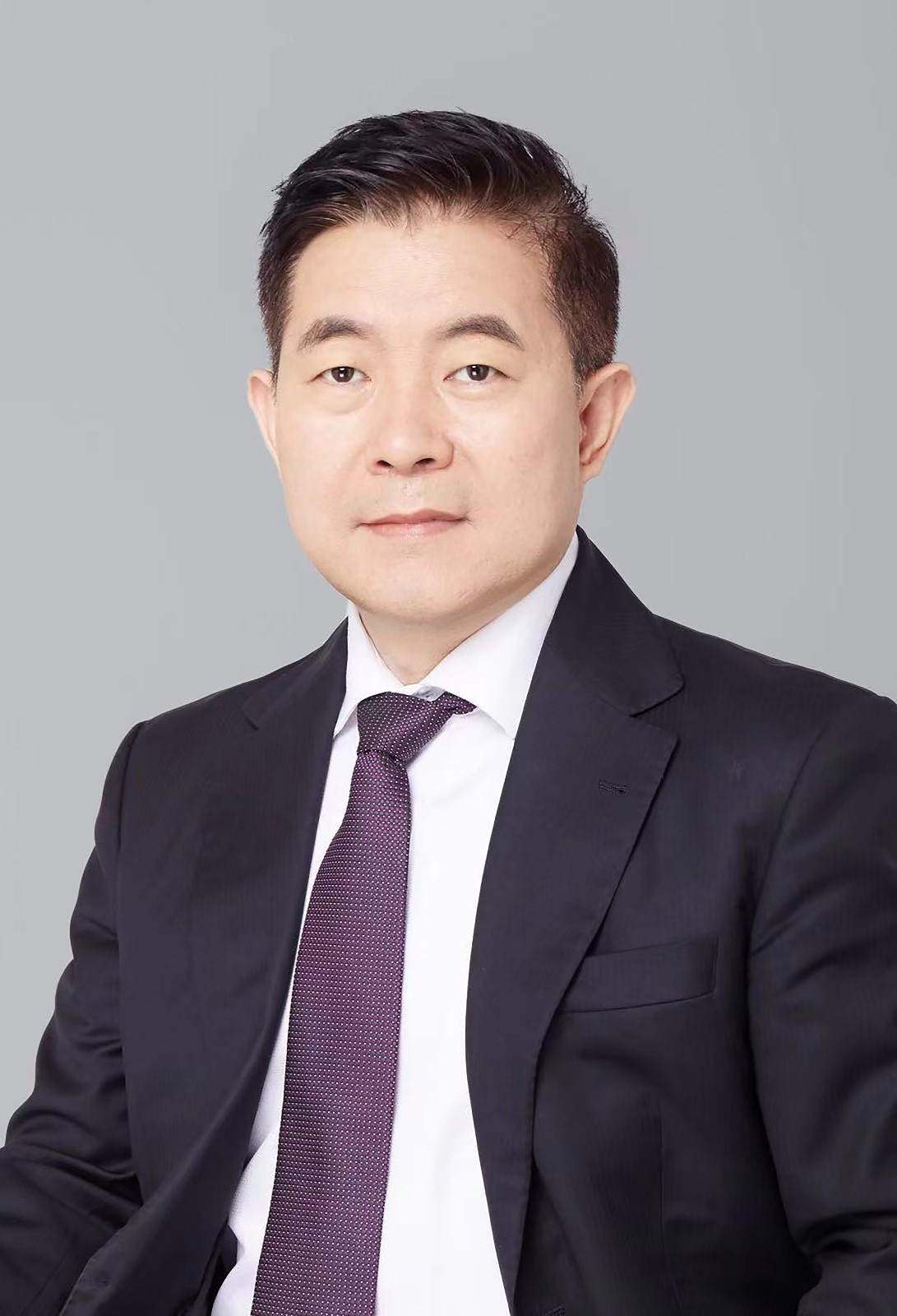 PhotoofBinLu.jpg PhotoofBinLu.jpg