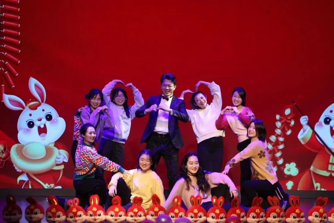 86ee3d22a81244a989cfa58fe0b1d5e6.png 86ee3d22a81244a989cfa58fe0b1d5e6.png