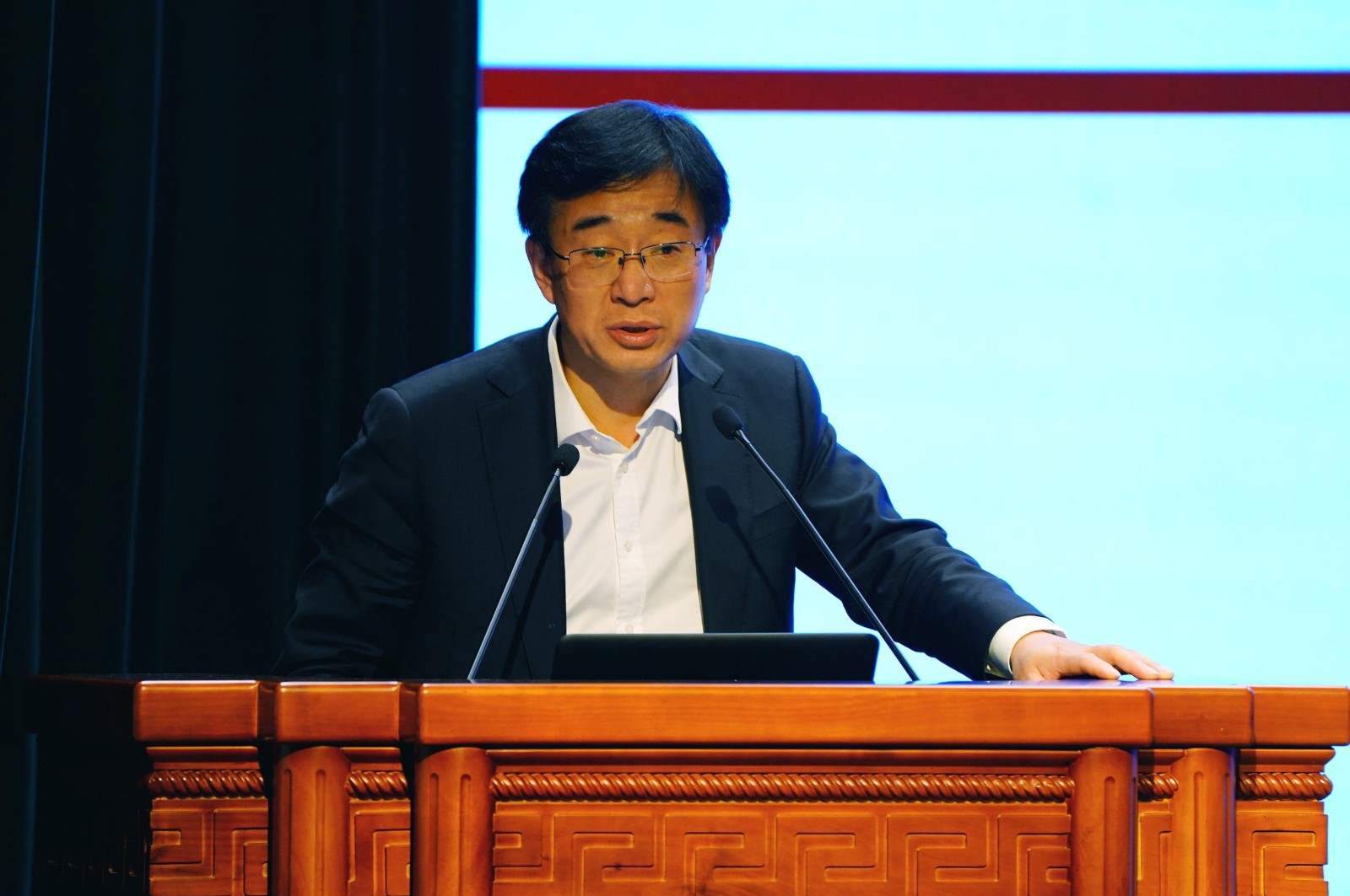 院校长王辰2023年行政重点工作进行部署.jpg 院校长王辰2023年行政重点工作进行部署.jpg